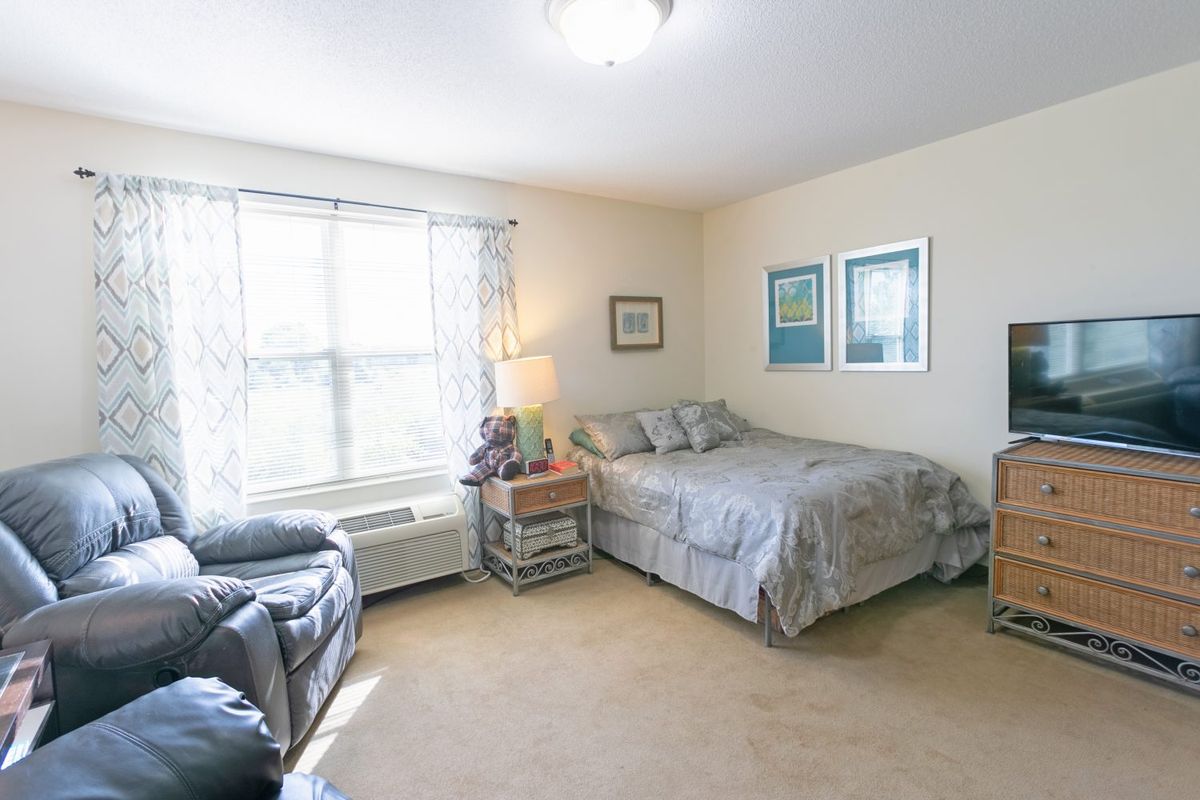 Heritage Woods Of Moline (UPDATED) Get Pricing, See 30 Photos & See